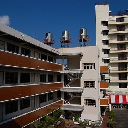 Veerachai Court Chiang Mai Zewnętrze zdjęcie