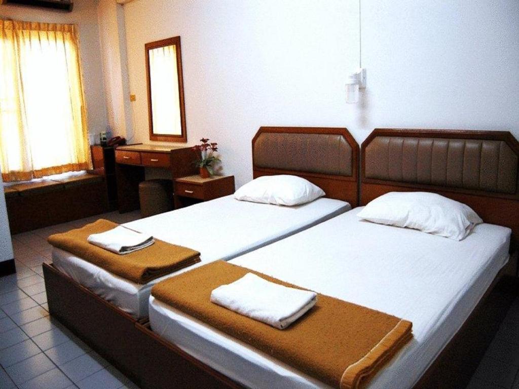 Veerachai Court Chiang Mai Zewnętrze zdjęcie